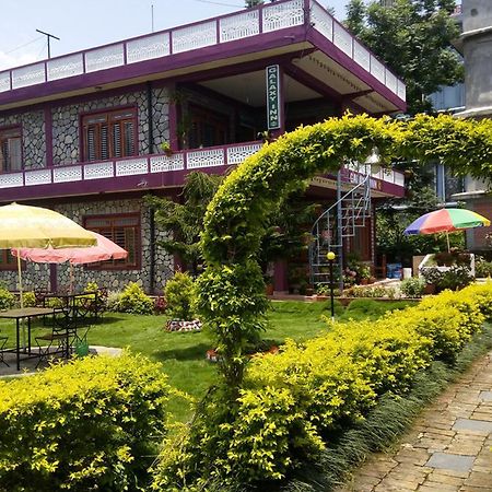 Galaxy Inn Guest House Pokhara Exteriör bild