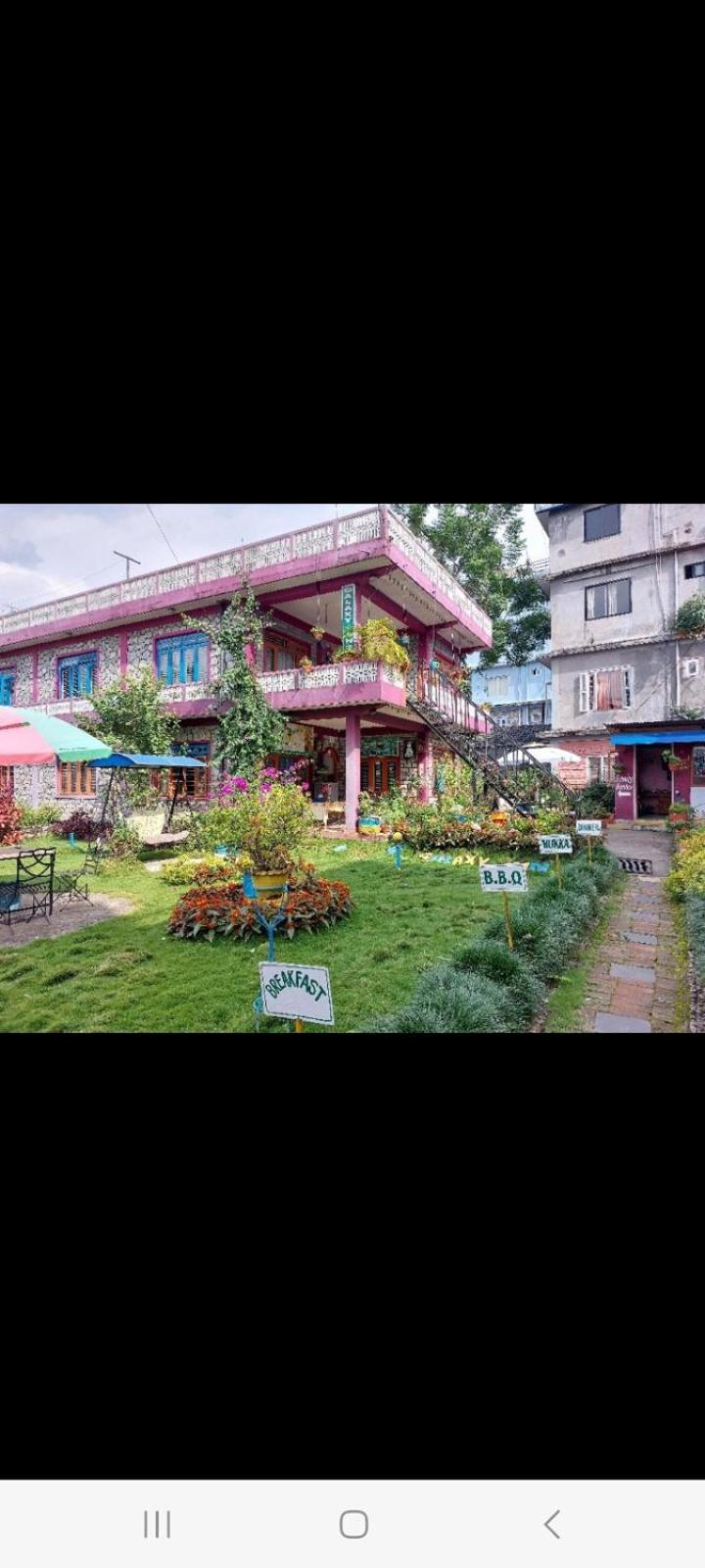 Galaxy Inn Guest House Pokhara Exteriör bild