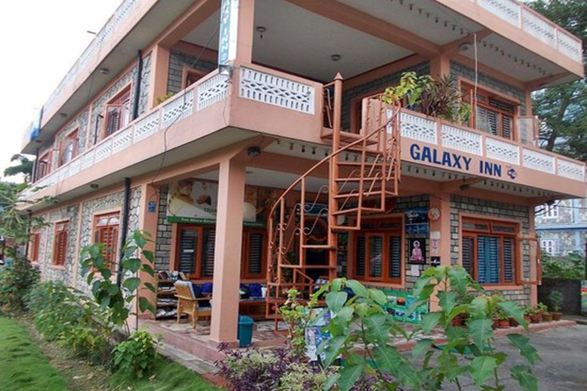 Galaxy Inn Guest House Pokhara Exteriör bild