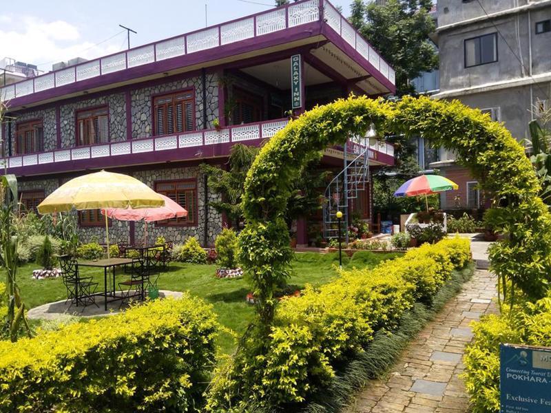 Galaxy Inn Guest House Pokhara Exteriör bild