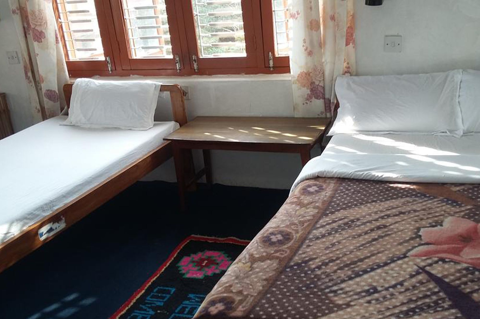 Galaxy Inn Guest House Pokhara Exteriör bild